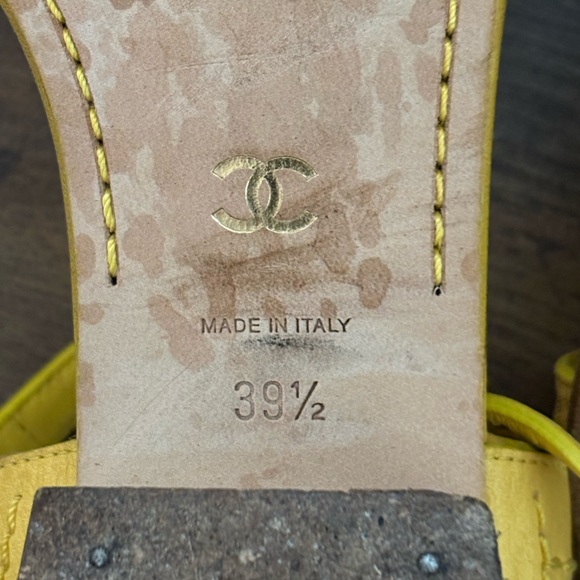 CHANEL Vibrant Yellow Sandals - Picture 4 of 4